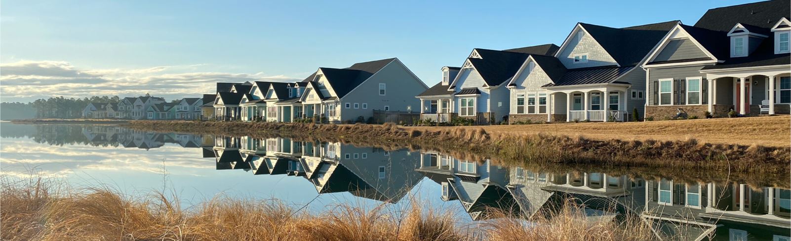 New homes overlooking a lake in Riverlights, new homes in Wilmington NC.
